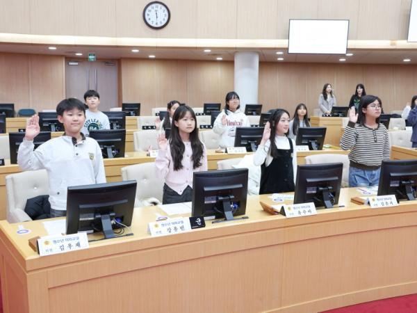 25년 12월 2일 청소년의회교실 (8) 2