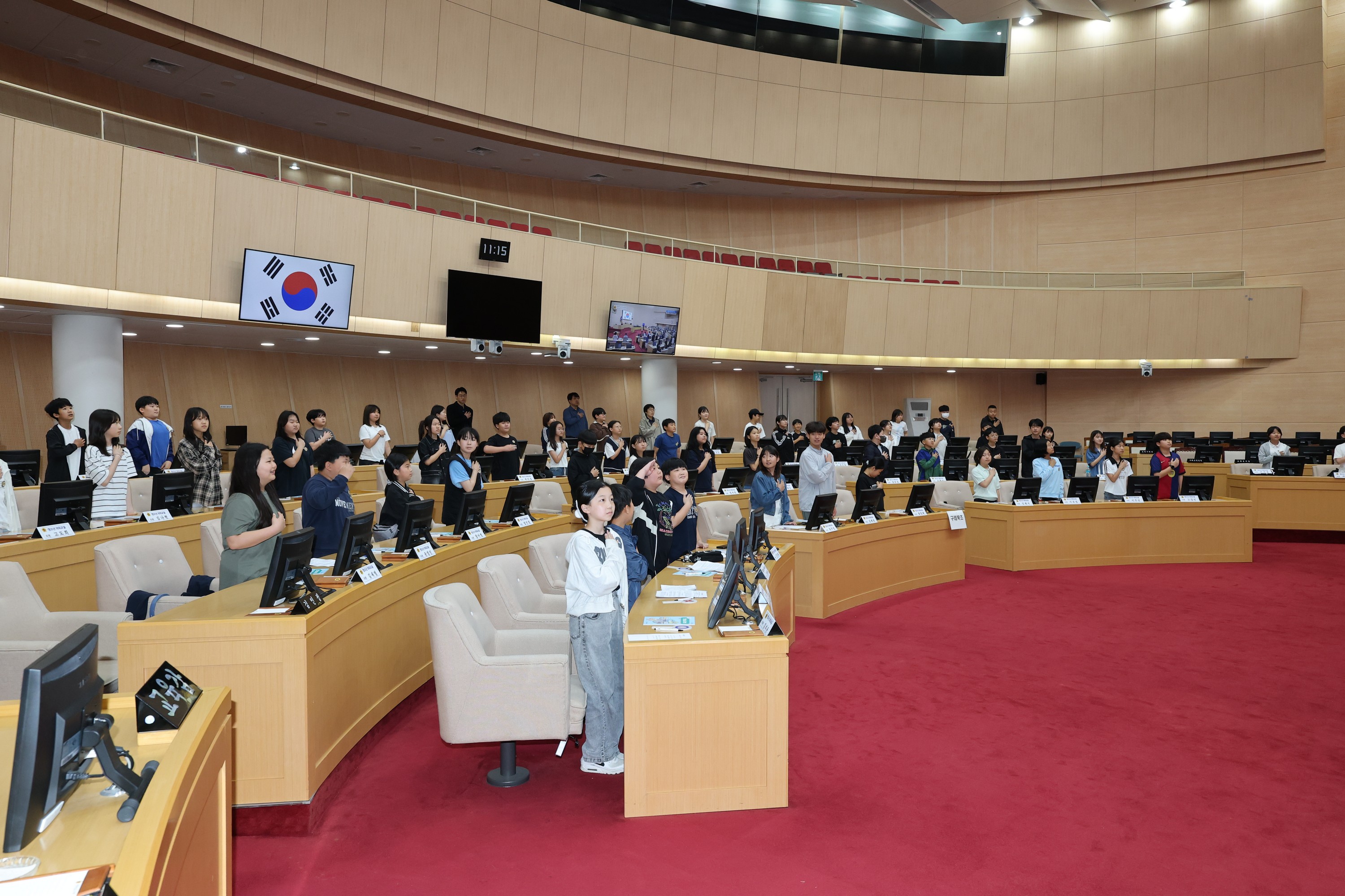 25년 5월 15일(무안 해제남초, 구례북초) 첨부이미지 : 25년05월15일 무안 해제남초_ 구례북초 청소년 의회교실 (5).jpg