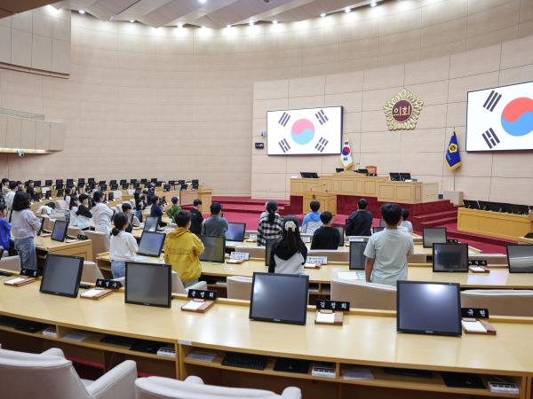 25년 5월 8일(화순 능주초, 화순 사평초) 첨부이미지 : 25년05월08일 청소년 의회교실 화순 능주초_ 사평초 (4).jpg